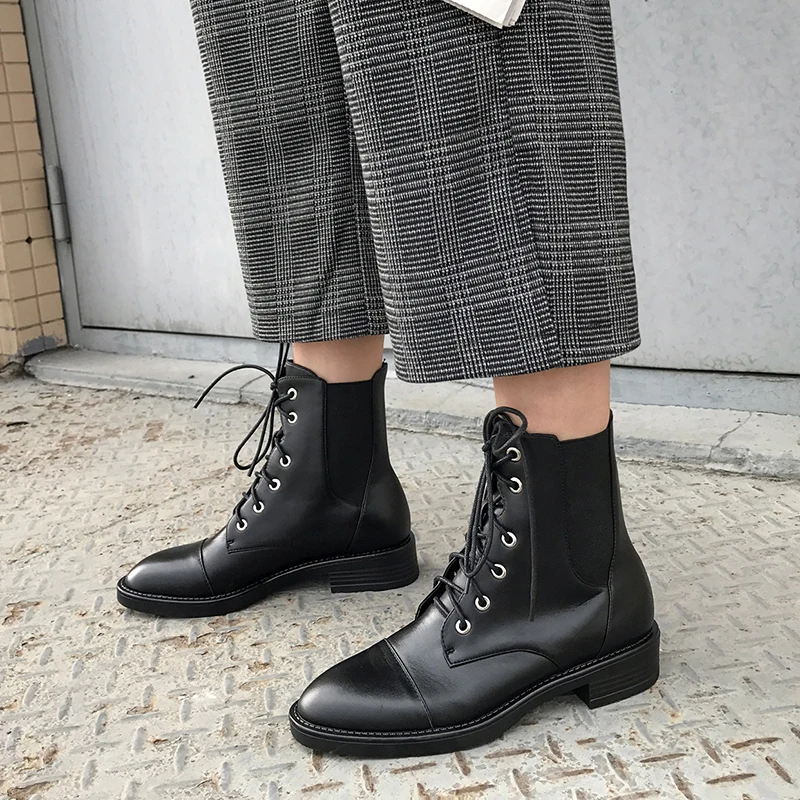 QUTAA/ г. Новая осенне-зимняя удобная женская обувь из коровьей кожи на низком каблуке со шнуровкой повседневные полусапожки с круглым носком размеры 34-39