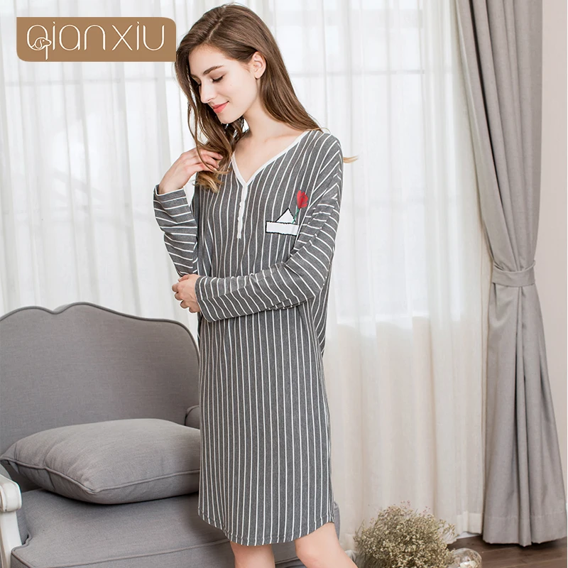 Женская пижама до колен с V-образным вырезом и длинным рукавом | одежда