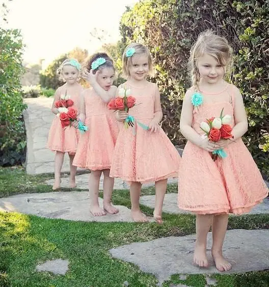 

Peach Flower Girl Dresses For Weddings A-line Scoop Lace Knee Length Short First Communion Dresses For Little Girls
