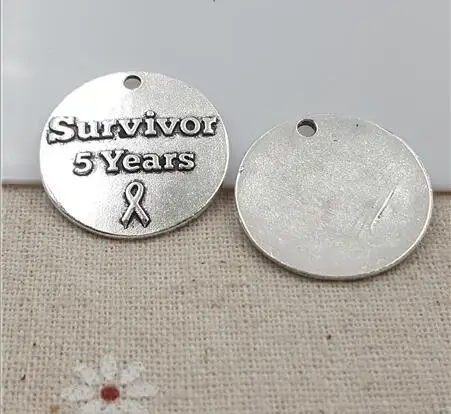 

Antique Silver Plated 20 Pieces/Lot Diameter 25mm Letter Embossed Survivor 5 Years Charms For Commemoration Day