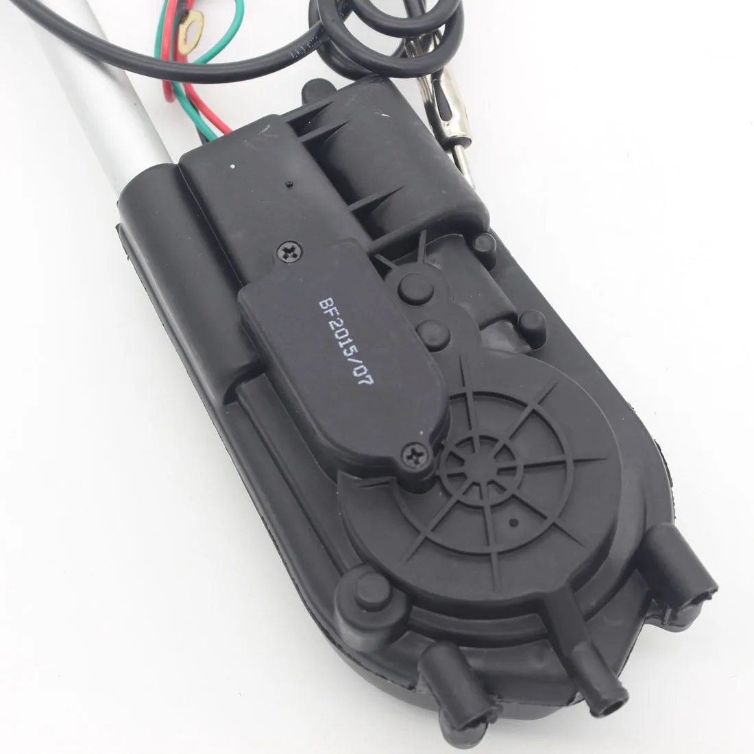 1х Универсальная автомобильная антенна электрическая радио автоматический