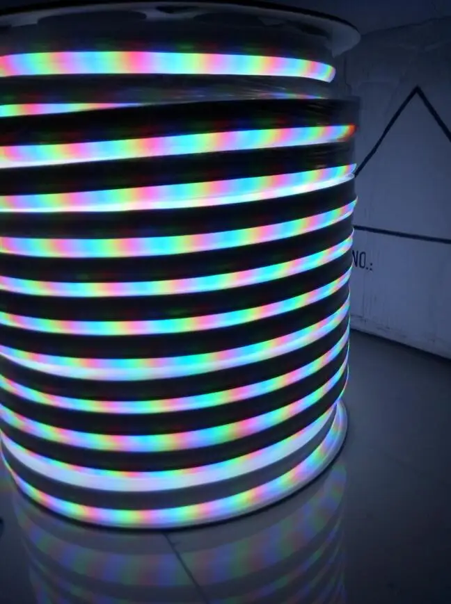Гибкая светодиодная лампа RGB 10 м/рулон 2 провода 80 светодиодов/м 220 В переменного