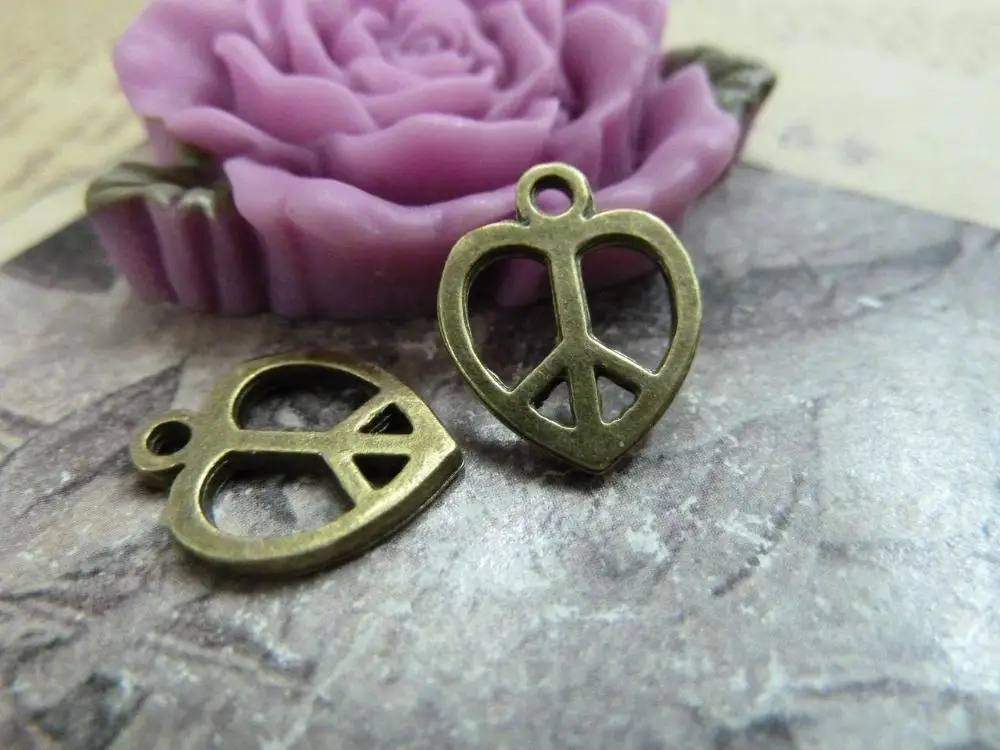 50pcs Wholesale Vintage Jewelry Findings And Components Antique Bronze Peace Heart Charm DIY Making Accessories | Украшения и