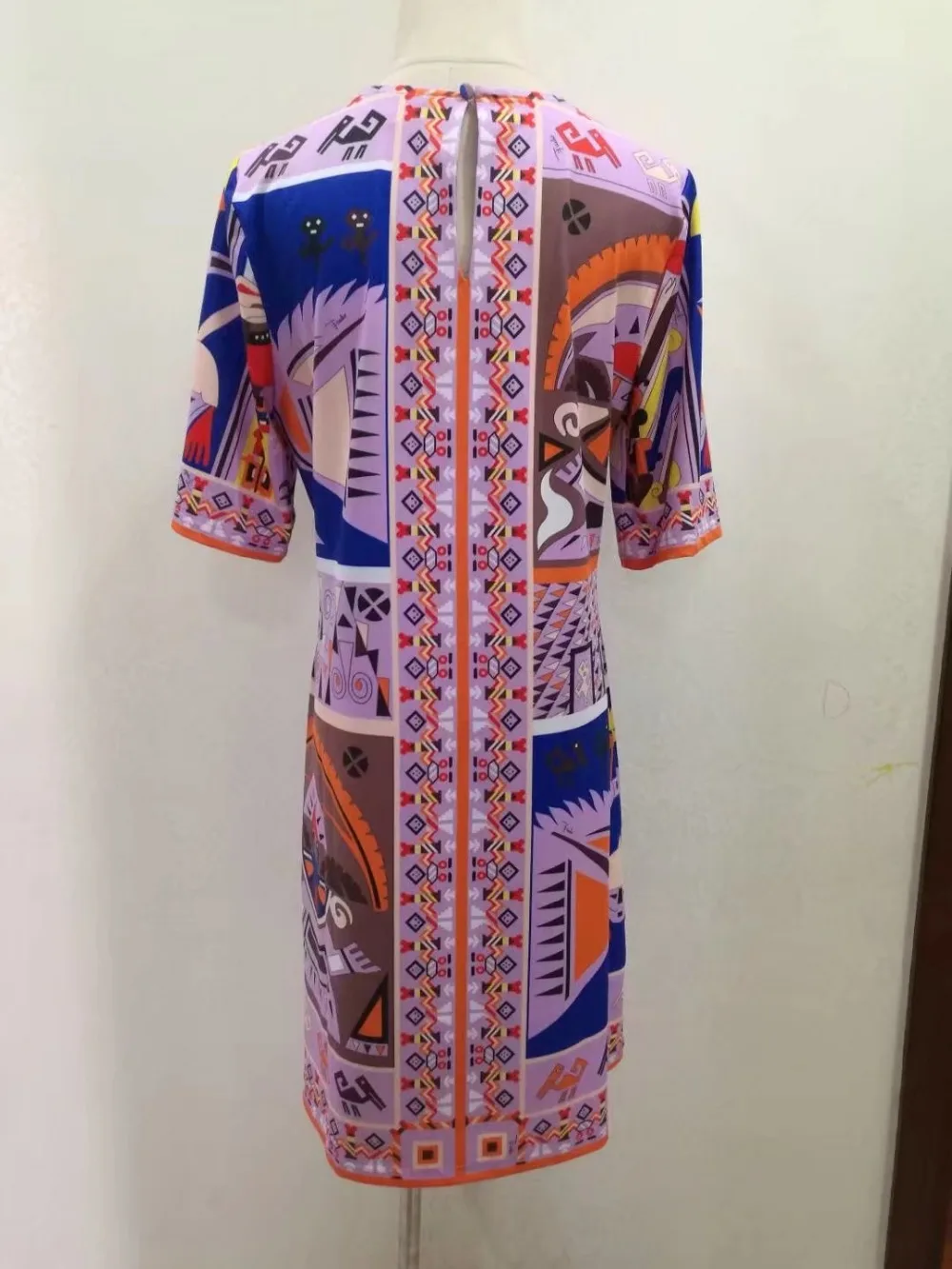 Женское дизайнерское платье с коротким рукавом эластичное шелковое