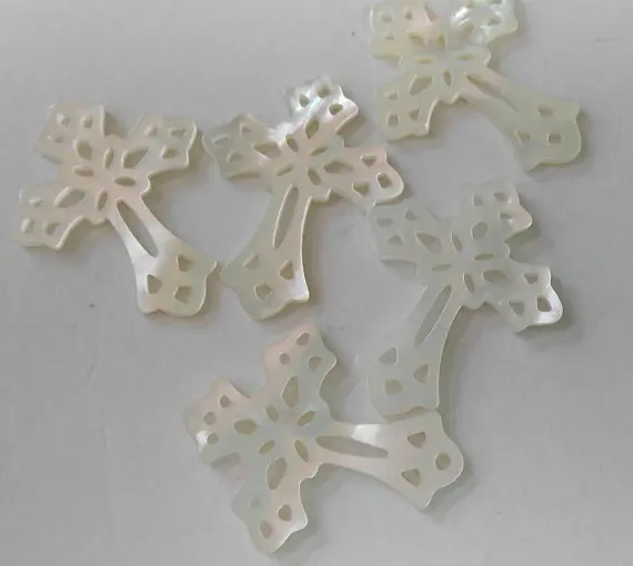 

50pcs 18-40mm genuine mother of pearl shell jewelry Mop shell Cross diamond drop peace mixed Filigree Pendants