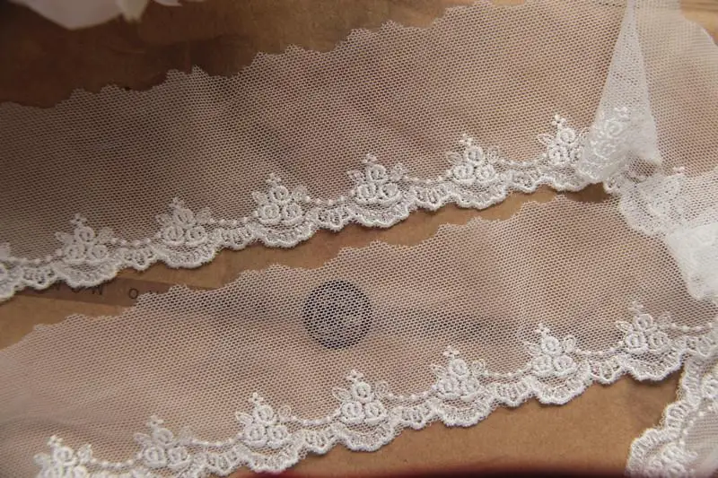 

5 Yds White And Black Cotton Lace Embroidered Lace Fabrics Mesh Appliqued Lace 3D Flower Diy Sewing Apparel Trims Scalloped