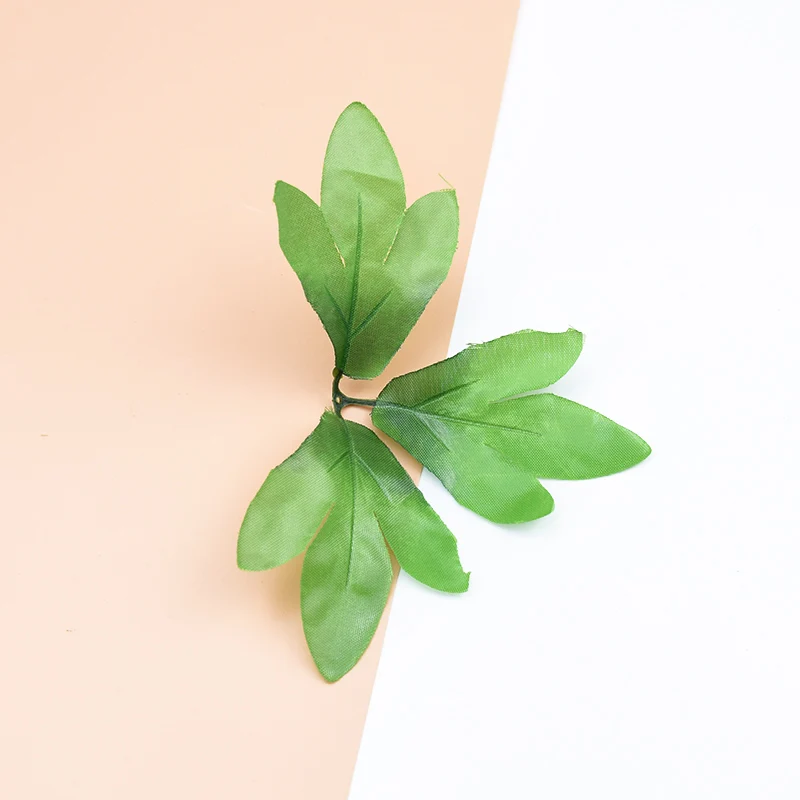 10 шт. шелковые листья розы Имитация клубники лист домашний декор для скрапбукинга декоративные цветы венки diy подарки искусственные растения - Цвет: green leaf