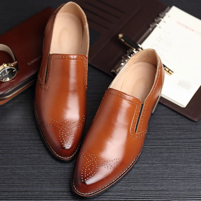 2018 New fashion Leather casual shoes Retro carved Bullock high quality men slip on thick bottom loafers | Обувь