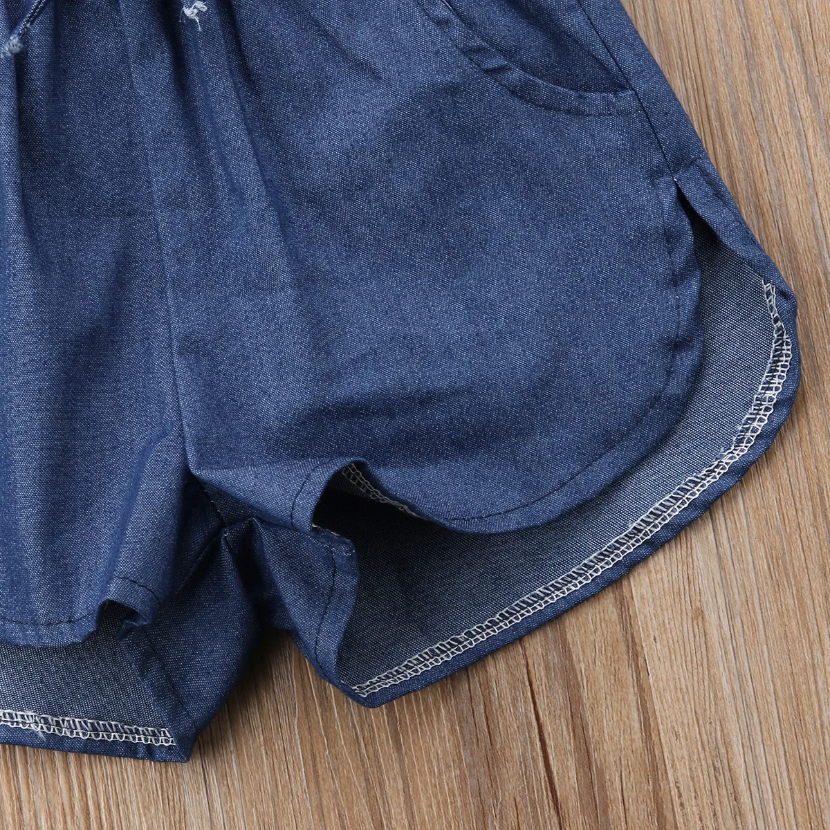 Комбинезон детский с оборками короткий джинсовый комбинезон синими лямками