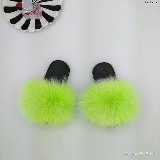 Оптовая продажа шлепанцы из натуральной лисы детские радужной неоновой