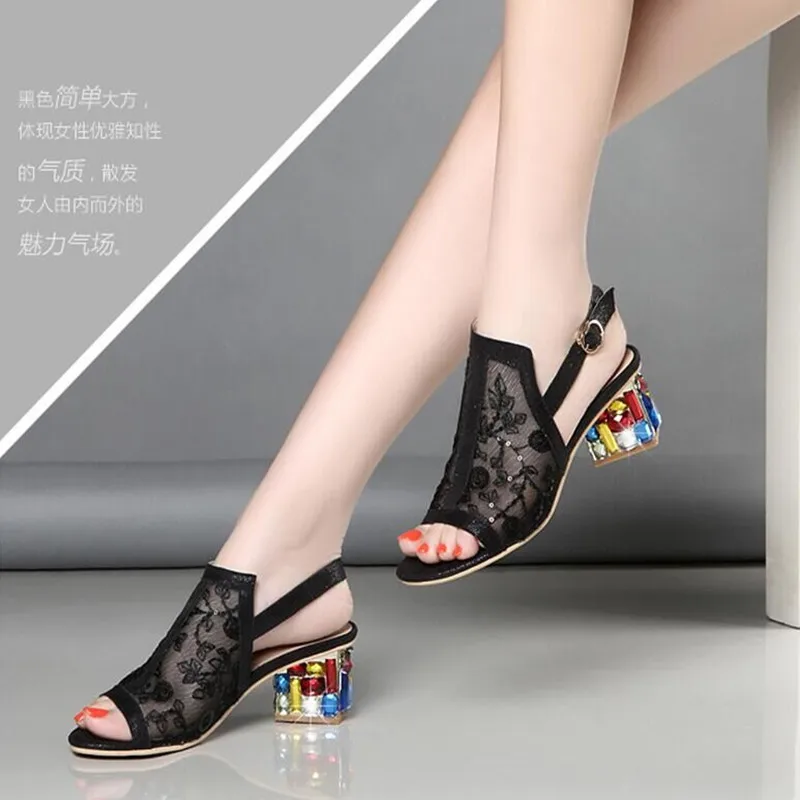 Женские босоножки на блочном каблуке Стразы ручной работы 2020 летние тапочки