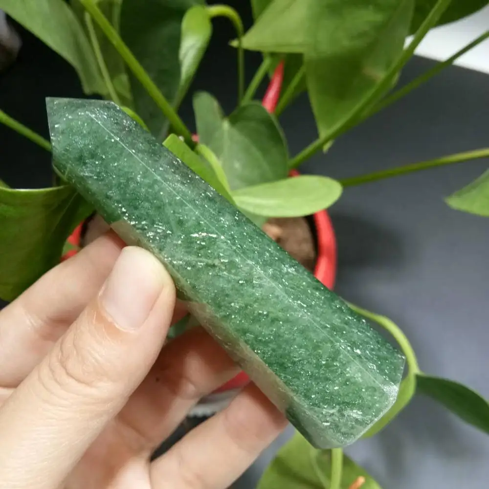 70g natural green strawberry quartz point polished tower healing wedding decoration | Дом и сад