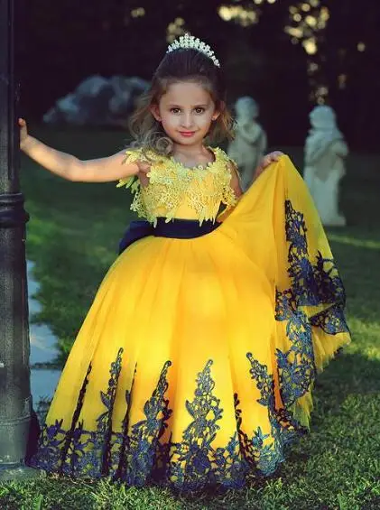 

Yellow Flower Girl Dresses For Weddings Ball Gown Cap Sleeves Tulle Lace Long First Communion Dresses For Little Girls