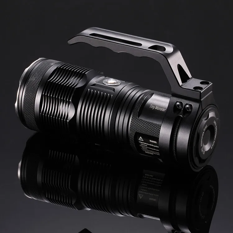 Фонарик высокой яркости NITECORE TM28 4 * CREE XHP35 HI макс. 655 лм расстояние луча 18650 М + 4*3100