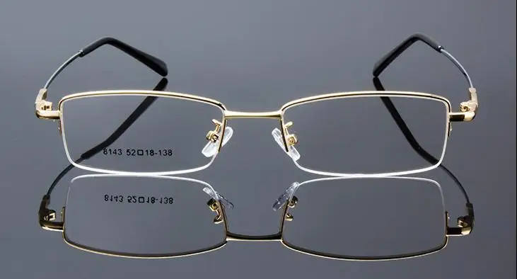 Очки Eyesilove для близорукости мужчин и женщин суперлегкие с металлической отделкой