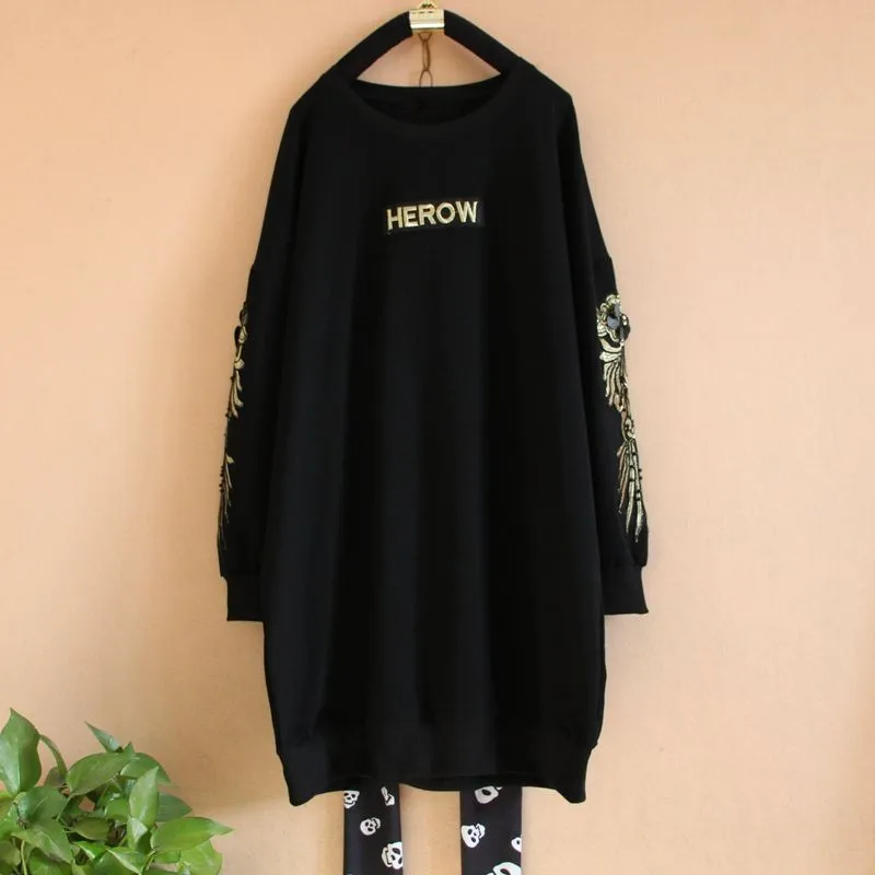 

Free shipping spring & autumn female big women long-sleeve t-shirt hip hop plus size loose basic Embroidery shirt t-shirts 126cm