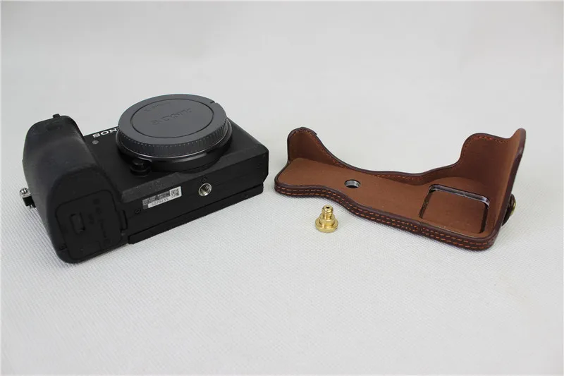 Новые Домашние тапочки из натуральной кожи, Камера чехол сумка для sony ILCE 6500 A6500 Камера полуоткрытые тапочки из материала чехол для задней части корпуса с открытым дизайном в виде аккумуляторной батареи