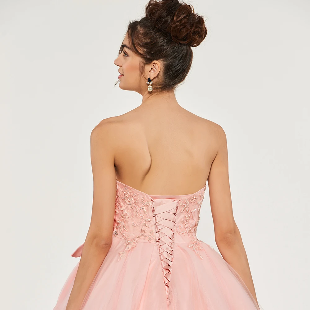 Платье розовое бальное Пышное принцессы на шнуровке с аппликацией из бисера