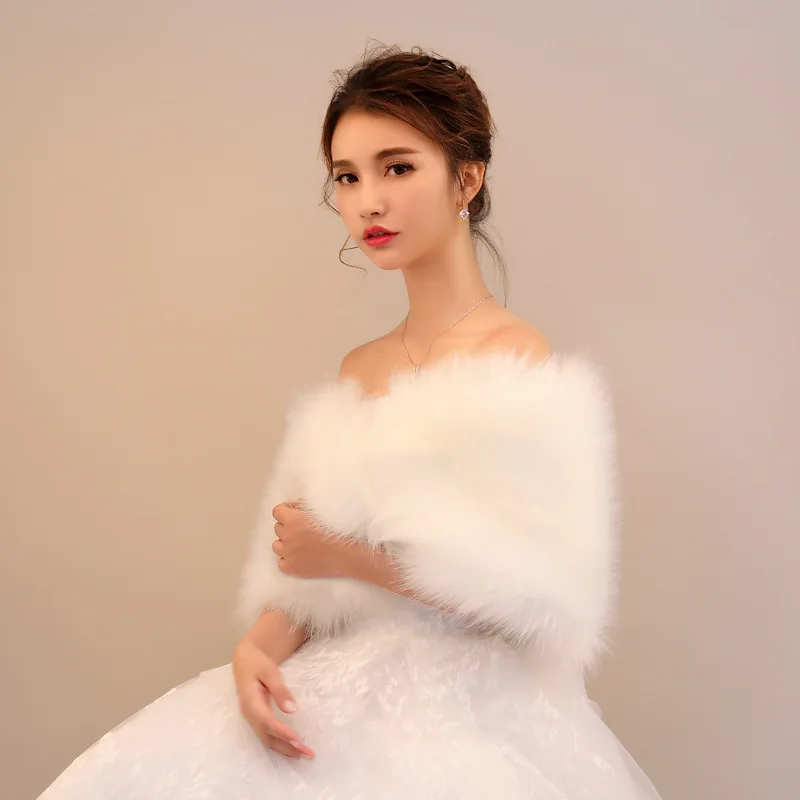 

Women Bridal Shawl Fur Faux Fur Wrap Elegant Warm Bolero Wedding Wrap Bridal Jacket Coat Winter Fur Cape