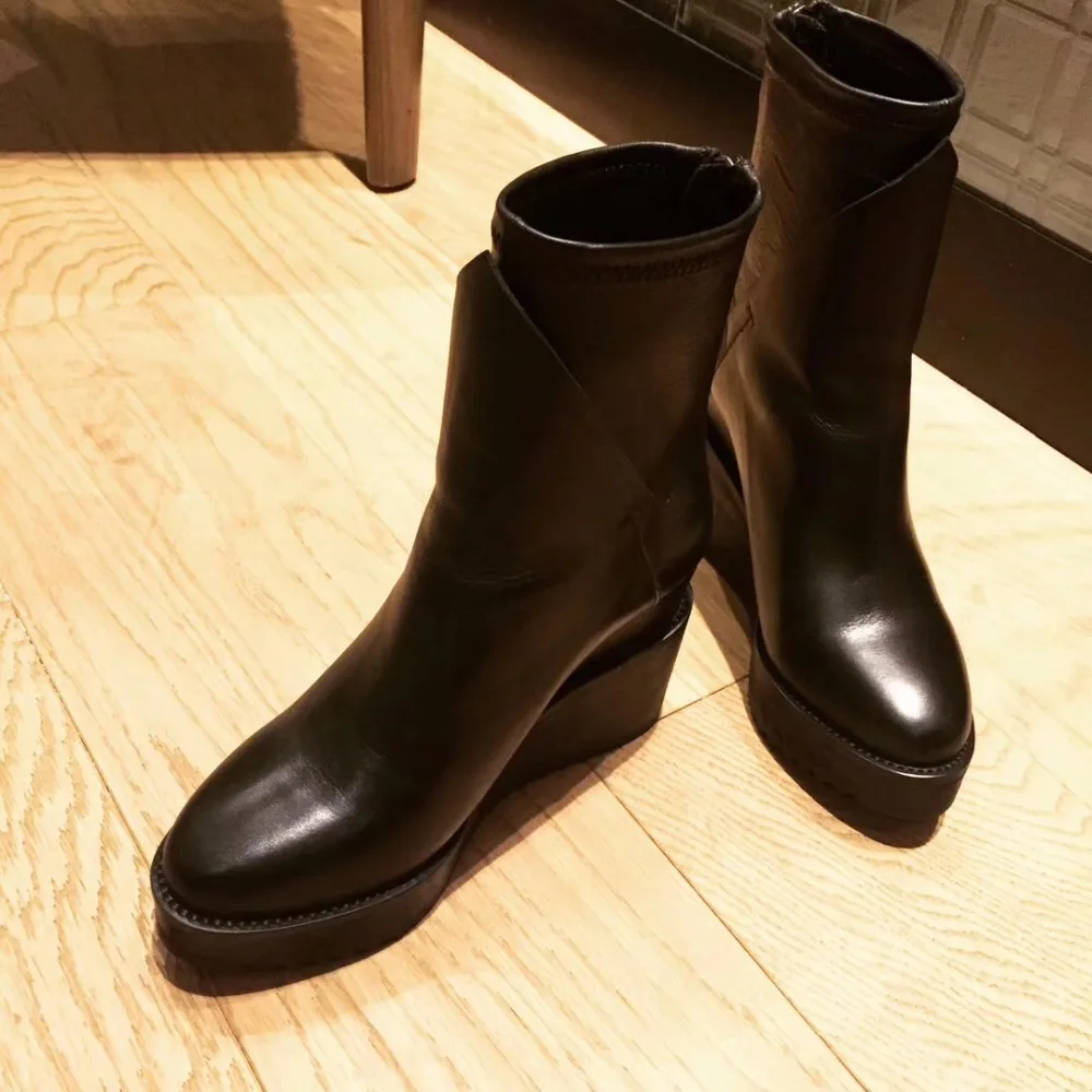 Женские ботинки на танкетке зимние женские из натуральной кожи