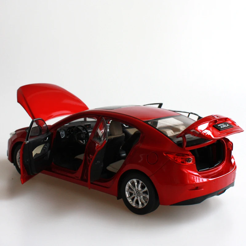 1:18 литая под давлением модель для Mazda 3 Axela Красный редкий седан все новые сплава игрушечный автомобиль миниатюрная коллекция подарок