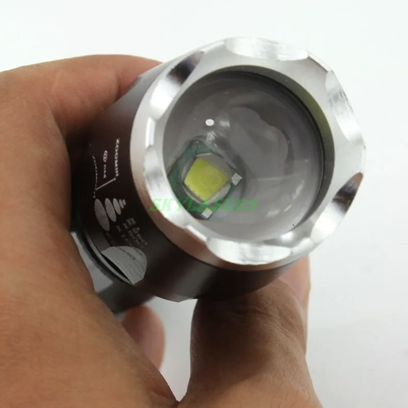 XM L T6 2000 люменов масштабируемый светодиодный фонарик с серебряной головкой (3x AAA