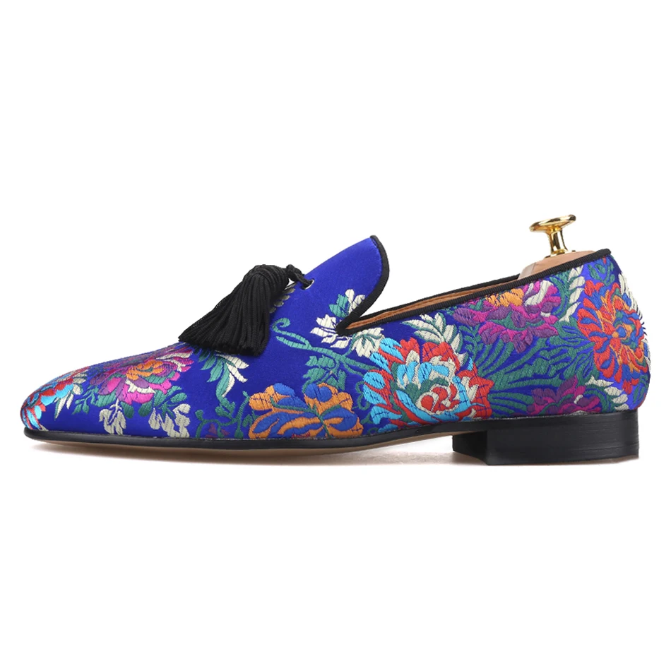 Piergitar brand 2019 new arrival Floral printing men loafers with big tassel wedding and prom men's silk shoes smoking slippers | Обувь