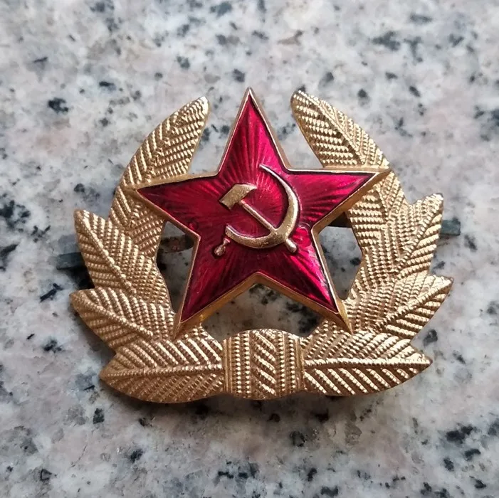 Россия, СССР, кепка, значок на лацкане, на булавке, винтажный античный классический ретро металлический значок, армейская сувенирная коллекция, красная армейская звезда