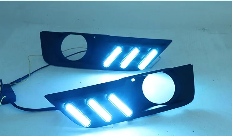 EOsuns led drl Дневной ходовой светильник+ галогенная противотуманная фара для Ford Focus 2005-2006 с движущимися желтыми поворотниками