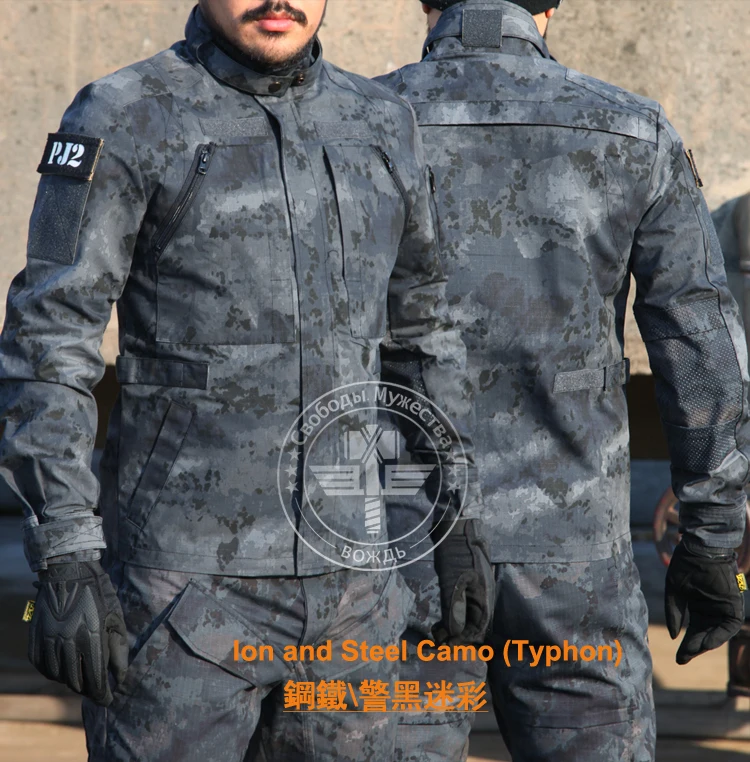 

Coats & Jackets