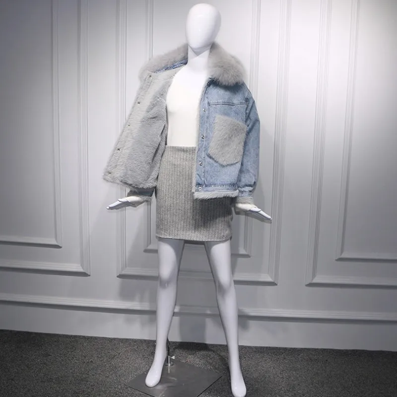 Женская куртка из джинсовой ткани короткая хлопка с большими карманами и