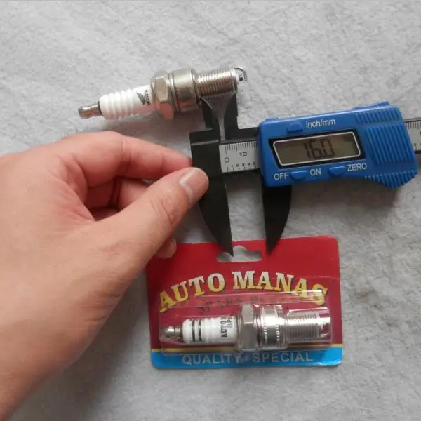 Свеча зажигания BP6ES для HONDA GX110 GX120 GX140 GX160 GX340 GX390 AX100 мотоцикл TR250 R/C 2 кВт 5 7
