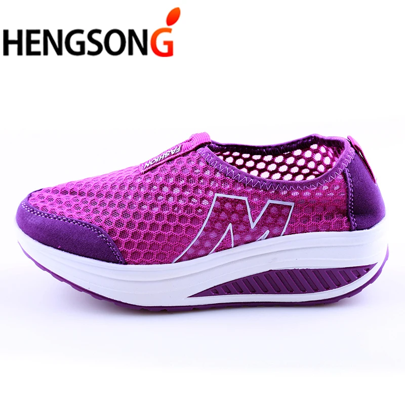 Летняя обувь женская повседневная дышащая из сетчатого материала на танкетке 22 25