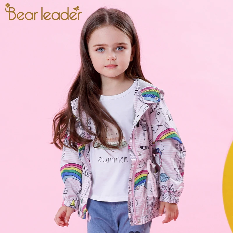 Bear Leader/пальто и куртки для девочек; коллекция года; сезон осень; Брендовая детская одежда для девочек; Верхняя одежда с принтом героев мультфильмов; От 3 до 7 лет с капюшоном