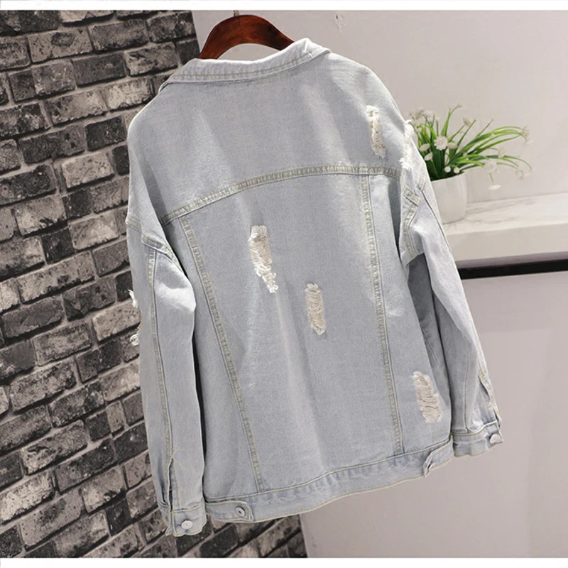 Куртка женская джинсовая оверсайз батальных размеров на весну верхняя одежда