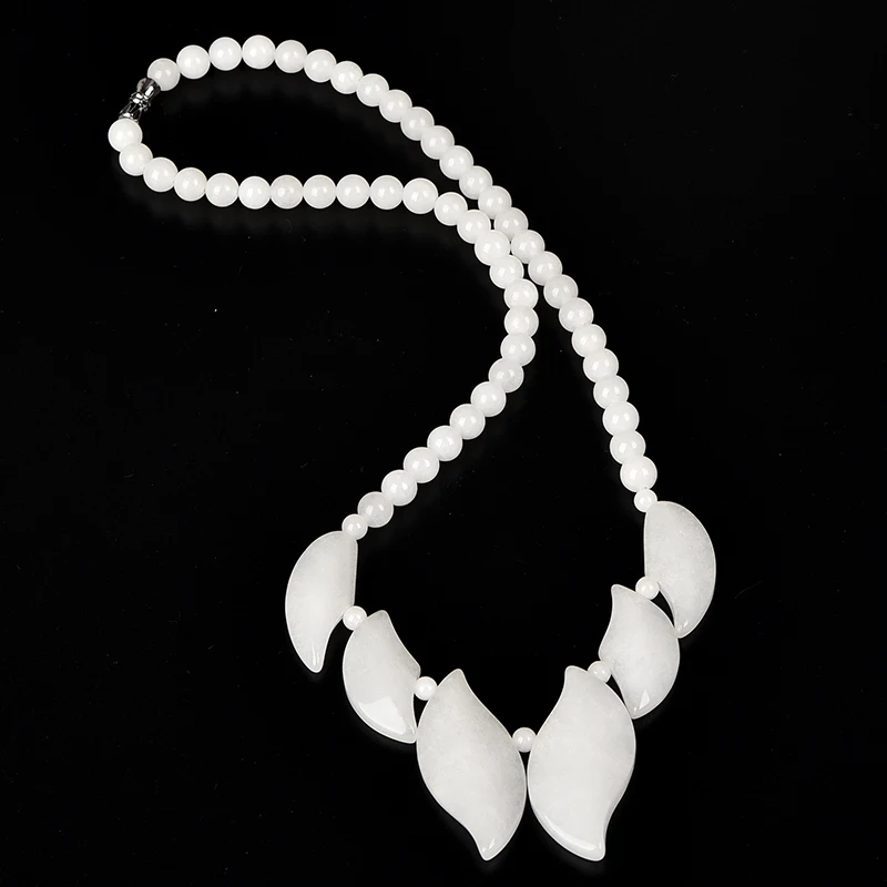 Оптовая продажа специальный кулон кремово-белого цвета и белая Нефритовая