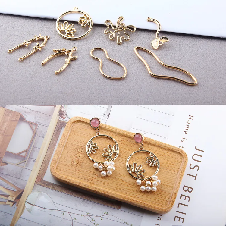 

DIY ювелирные аксессуары для ушей корейский сплав геометрические полые персонажи круглые квадратные серьги материал браслет Подвеска 6 шт