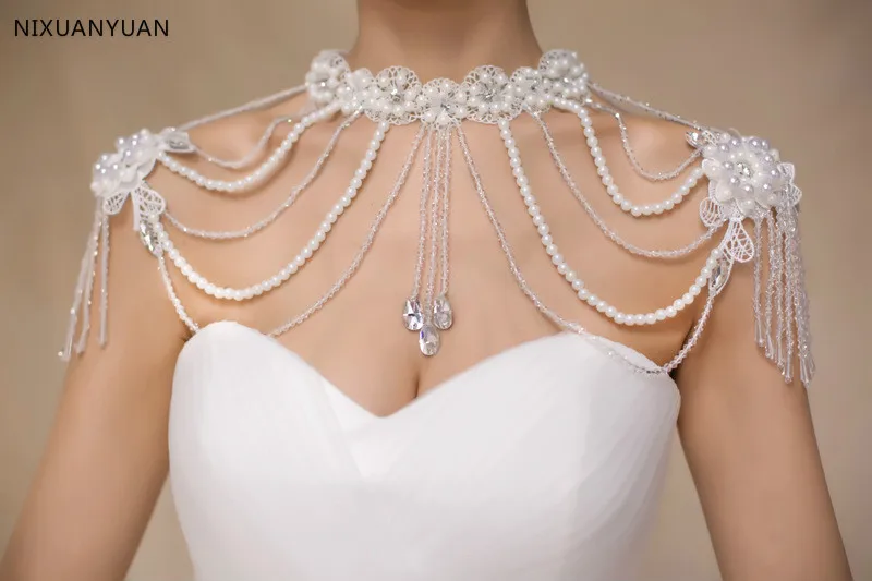 Женская свадебная шаль с круглым вырезом белая кружевная бисером и кристаллами