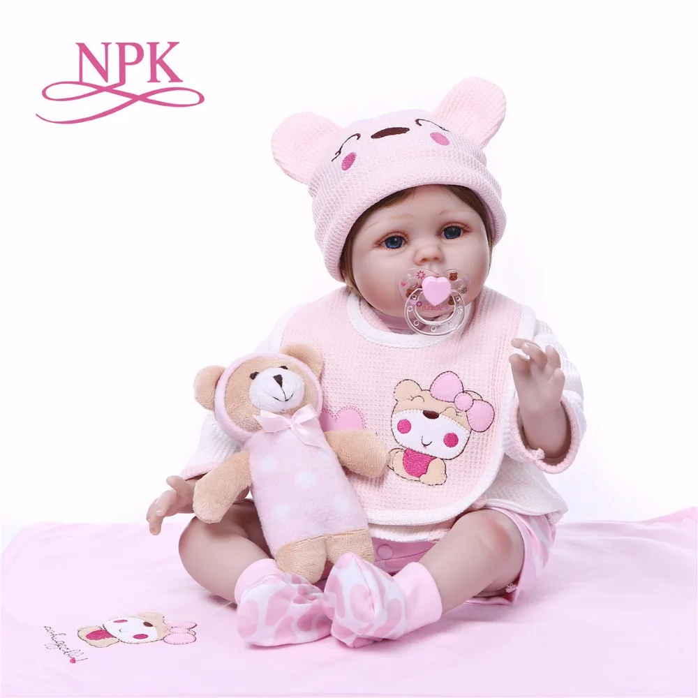 NPK 55 см дизайн Розовый Медведь Винил Reborn Baby Doll игрушка для девочек и мальчиков новорожденных куклы для детей подарки на день рождения детское платье