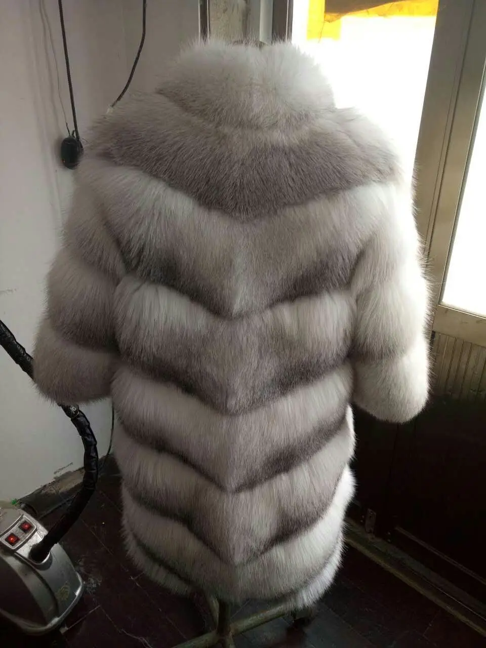 Linhaoshengyue 2016 Genuine Cross Fox Fur Coat