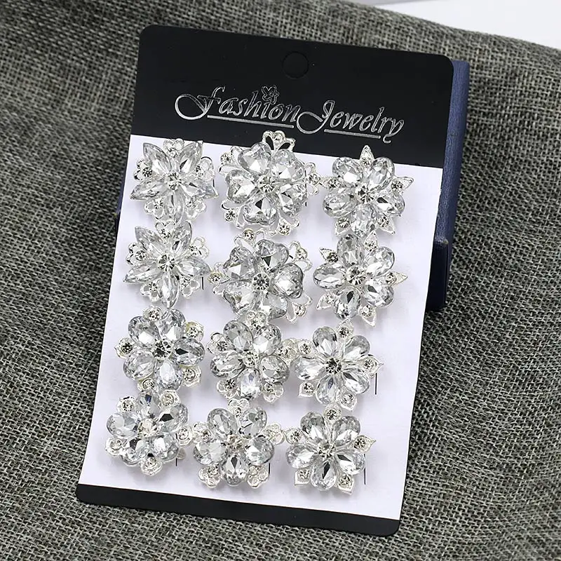 5323 silver clear Упаковка из 12 шт. красивые акриловые маленькие броши в виде цветка или воротника/нагрудные булавки для женщин в 3 разных цветах - Окраска металла: 5323 silver clear