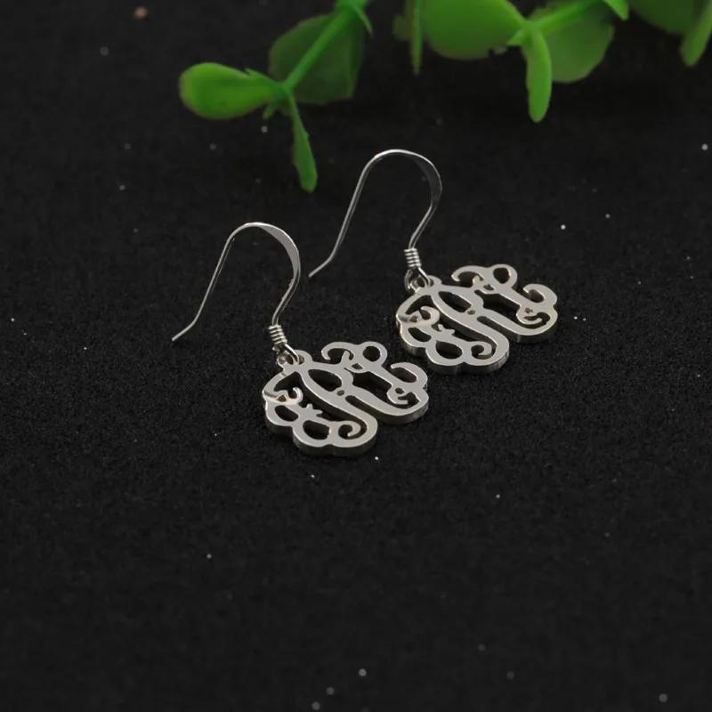 Модные серьги с монограммой индивидуальные 3 инопланетными именами 925 серебряные