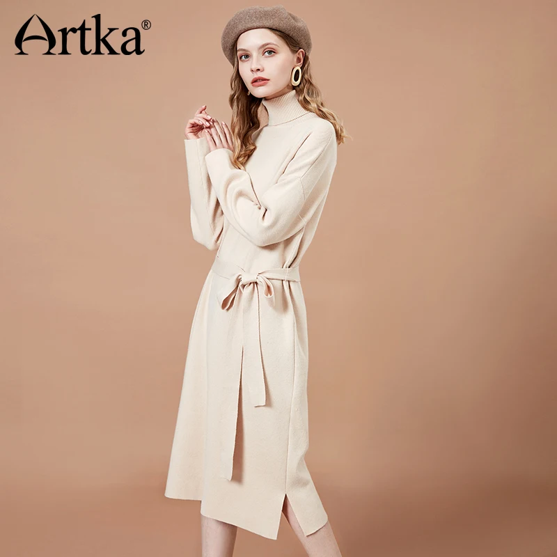 Женское платье с высокой талией ARTKA синее однотонное высоким воротником и поясом