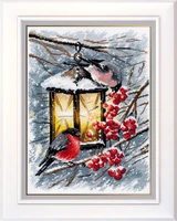 1416182728 gold collection counted cross stitch kit robin bird and berry red fruit christmas lamp light winter snow