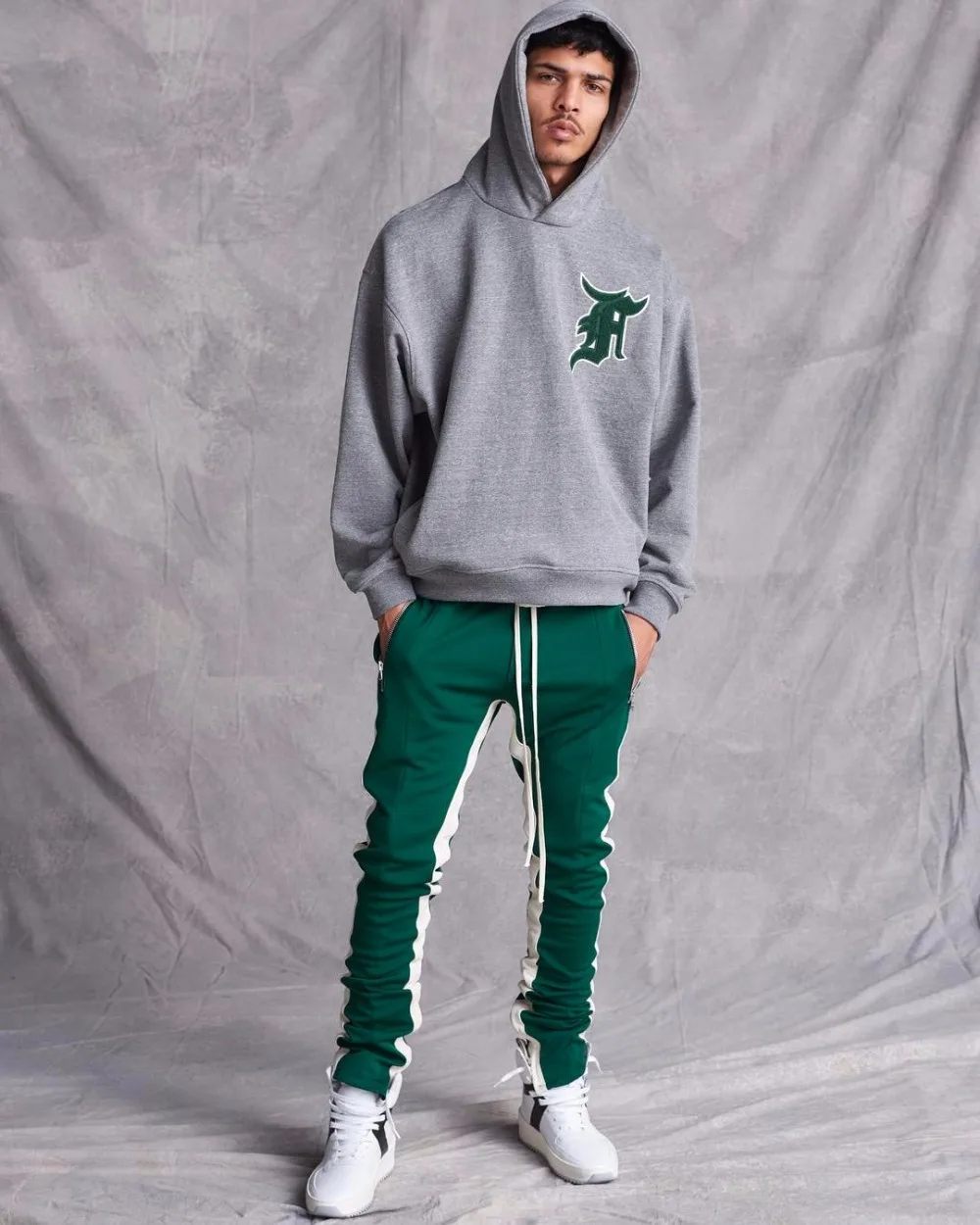 

Fashion 2018 Zipped Ankle Men Side stripe bottom zipper drawstring sweatpants high streetwear jogger track pants