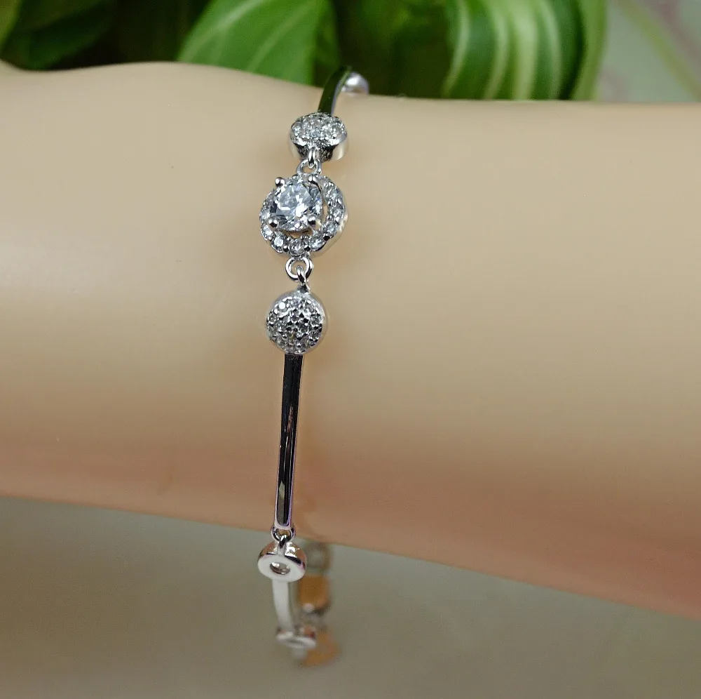 

Guarantee Plain 925 Sterling Silver, CZ, Cubic Bracelet , 4.1g, BR31002