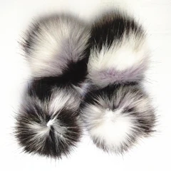 Black White Gray 12 шт./партия, новые модные милые разноцветные Помпоны из искусственного меха ручной работы, украшения с помпонами, аксессуары, подвеска на цепочке - Цвет: Black White Gray