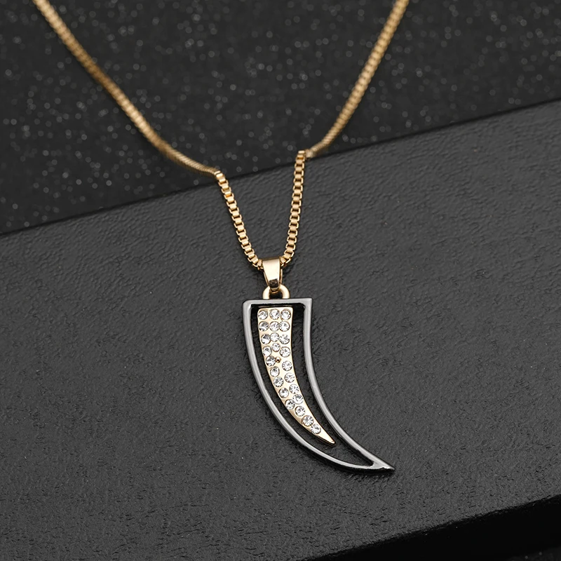 Temperament Fashion Black Gold Color Men's and Women's Neutral Pepper Shape Necklace Couple Star Jewelry Attend Party | Украшения и