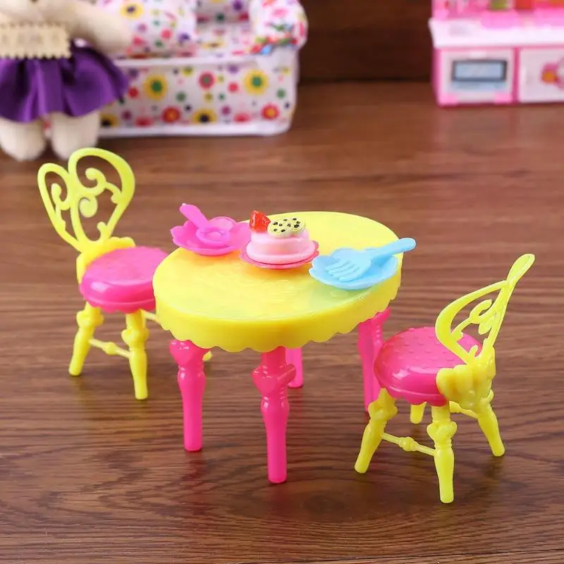 Красочные пластиковые детские куклы игрушки стол стул кукольный домик мебель