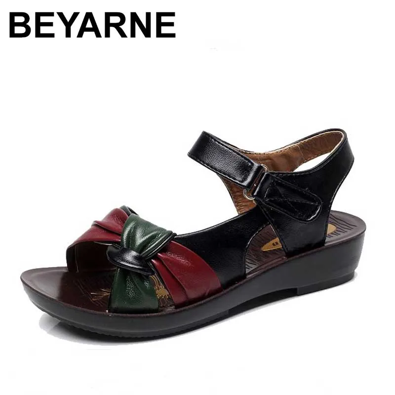 BEYARNE/2017 г. Летняя обувь для мам Сандалии на плоской подошве Женские кожаные
